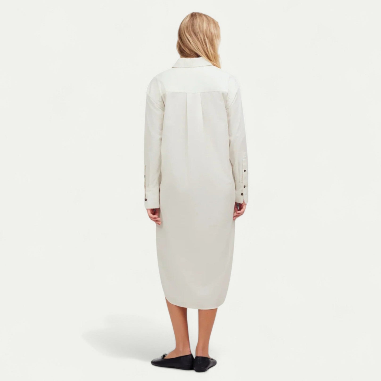 Back view of Azirado elegant midi shirt dress in cream, designed for a stylish and comfortable fit